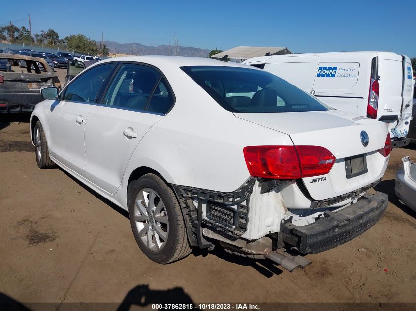 2013 VOLKSWAGEN JETTA SEDAN SE W/CONVENIENCE/SUNROOF 3VWDP7AJ2DM415866