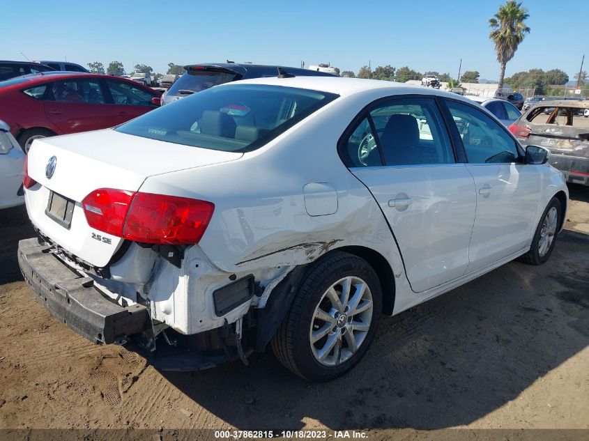 2013 VOLKSWAGEN JETTA SEDAN SE W/CONVENIENCE/SUNROOF 3VWDP7AJ2DM415866