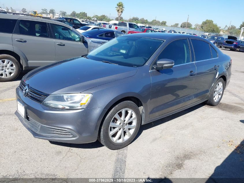 2014 VOLKSWAGEN JETTA SEDAN SE 3VWD17AJ7EM421410