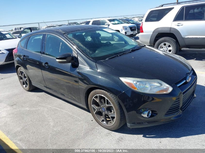 2014 FORD FOCUS SE - 1FADP3K24EL381179