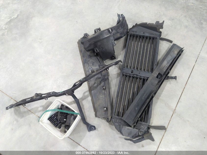 2021 CHEVROLET EQUINOX LT - 3GNAXJEV5MS124801