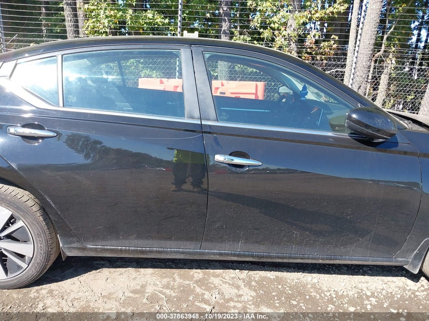 VIN 1N4BL4DV3MN303060 2021 NISSAN ALTIMA 2.5 SV