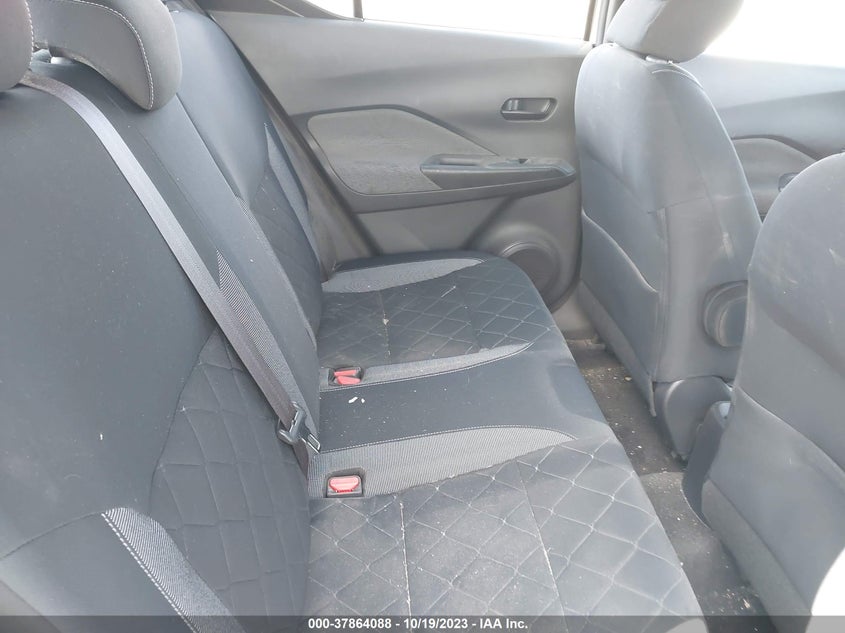 VIN 3N1CP5CU4KL499527 2019 NISSAN KICKS S
