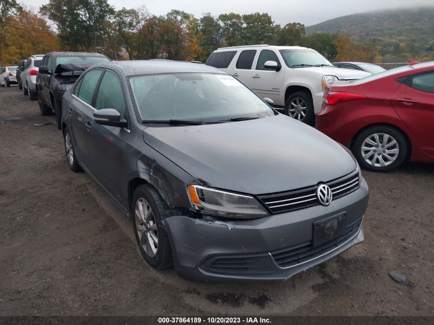 2014 VOLKSWAGEN JETTA SEDAN SE W/CONNECTIVITY 3VWD17AJ4EM279145