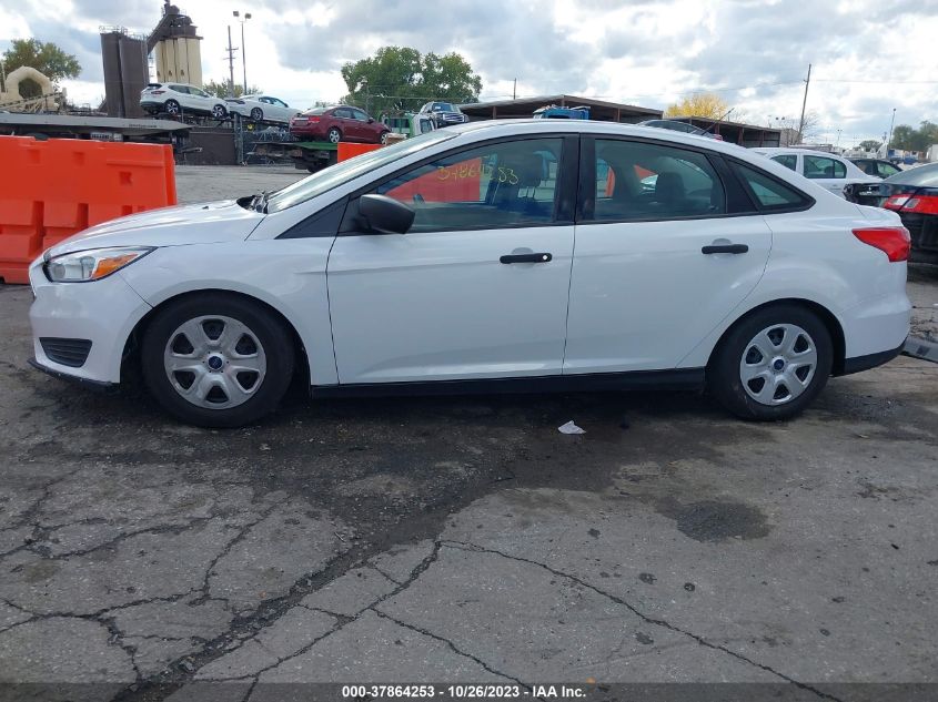 2015 FORD FOCUS S - 1FADP3E28FL375978