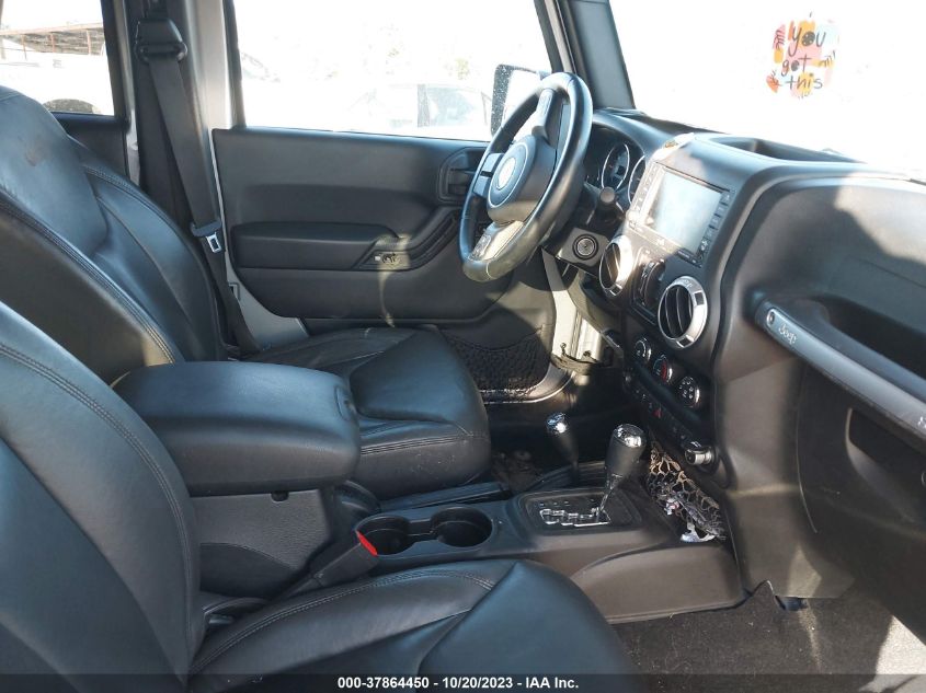 2015 JEEP WRANGLER UNLIMITED SAHARA - 1C4BJWEG5FL530955