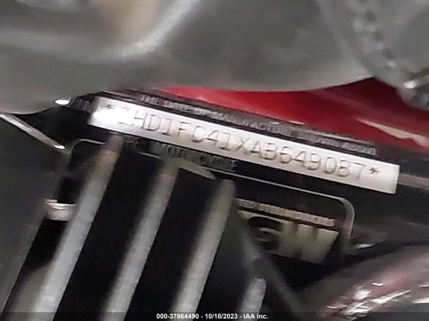 2010 HARLEY-DAVIDSON FLHTCU - 1HD1FC41XAB649087