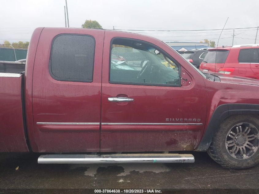2013 CHEVROLET SILVERADO 1500 LT - 1GCRKSE79DZ220547