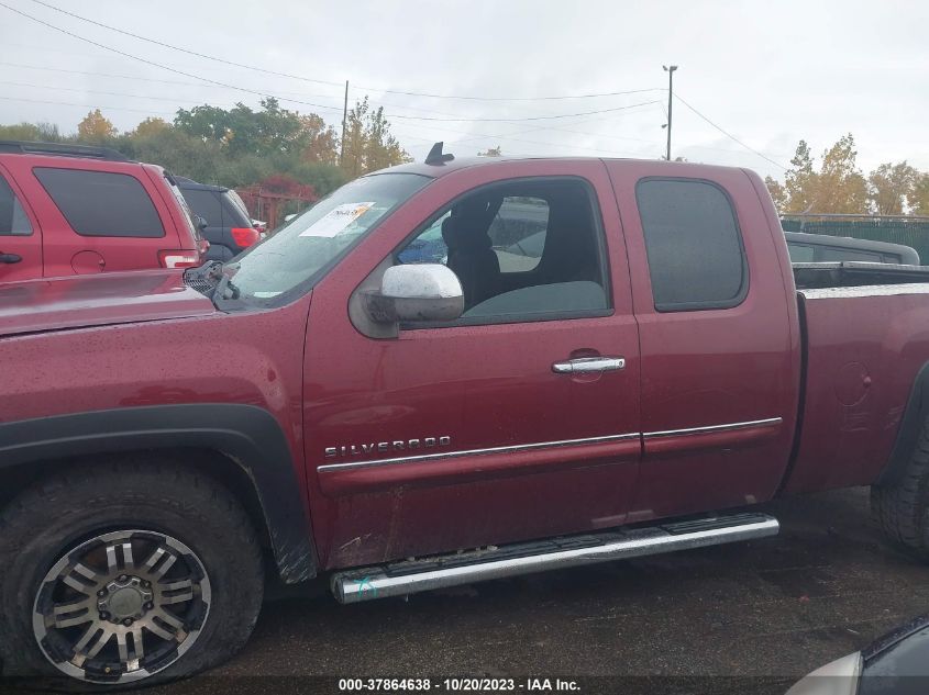 2013 CHEVROLET SILVERADO 1500 LT - 1GCRKSE79DZ220547