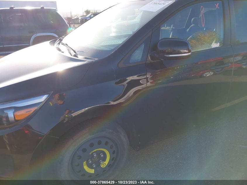 VIN KNDMB5C13H6232131 2017 KIA SEDONA LX