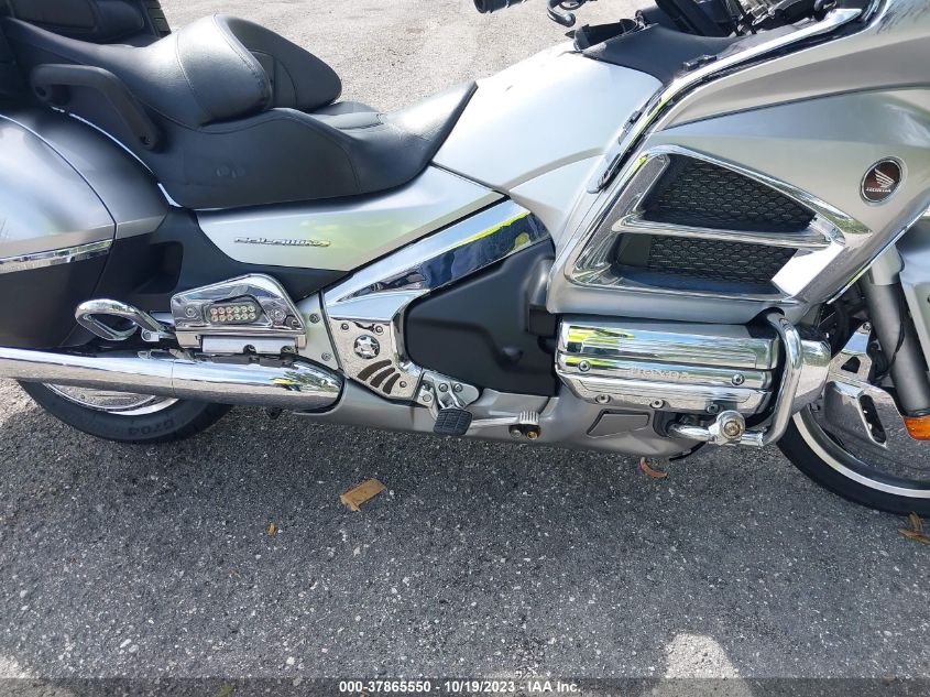 2015 HONDA GL1800 JH2SC68H0FK300199