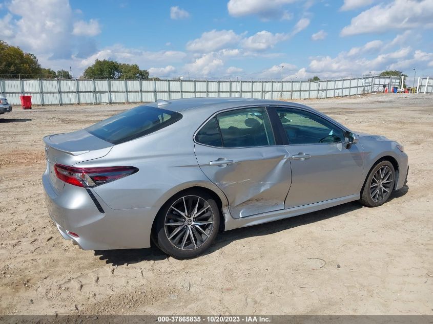 2021 TOYOTA CAMRY SE - 4T1G11AK4MU524036