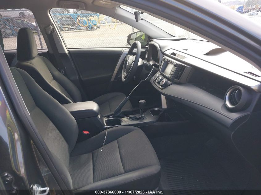 2018 TOYOTA RAV4 LE - JTMBFREV8JJ175172