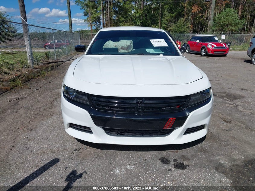 VIN 2C3CDXBG8JH277601 2018 DODGE CHARGER SXT
