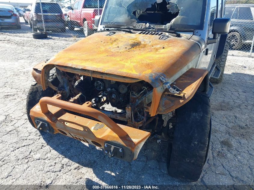 2015 JEEP WRANGLER UNLIMITED SPORT - 1C4BJWDG5FL504499