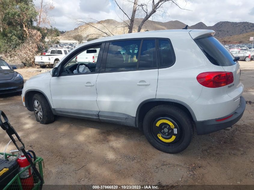 2014 VOLKSWAGEN TIGUAN S - WVGAV3AX8EW589592