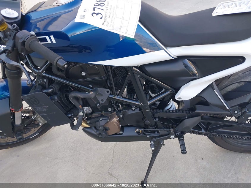 VIN VBKUPV401LM778565 2020 HUSQVARNA VITPILEN 701