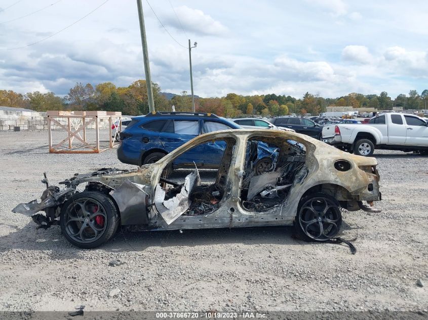 2018 ALFA ROMEO GIULIA TI SPORT - ZARFAEEN9J7590061