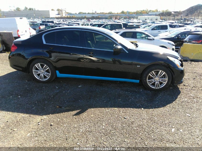 2015 INFINITI Q40 JN1CV6AP0FM501813