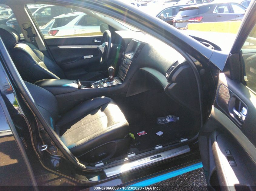 2015 INFINITI Q40 JN1CV6AP0FM501813