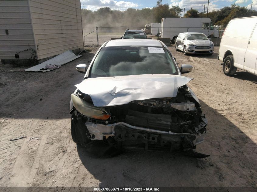 2014 FORD FOCUS SE - 1FADP3K24EL253900