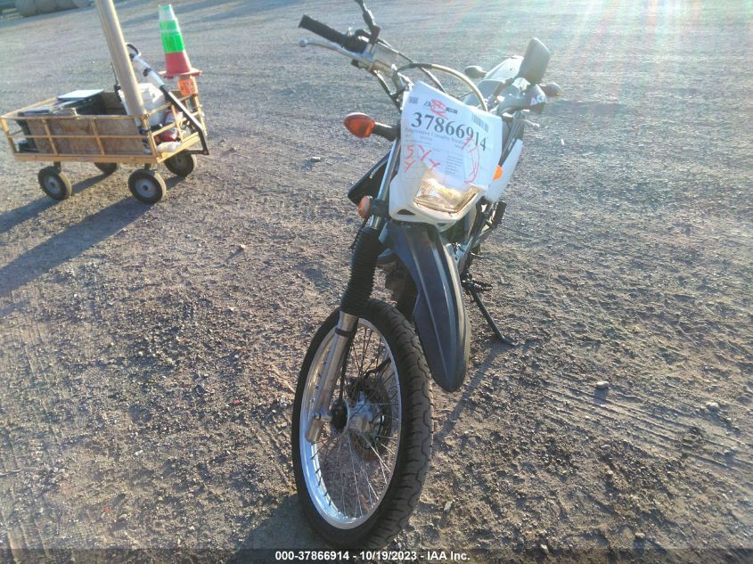 2015 SUZUKI DR200 S - JS1SH42A2F2100851