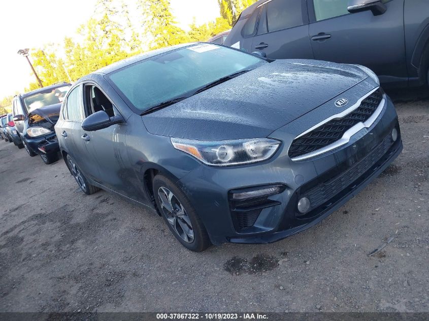 3KPF24AD5ME316407 Kia Forte LXS