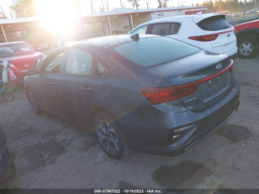 3KPF24AD5ME316407 Kia Forte LXS 3