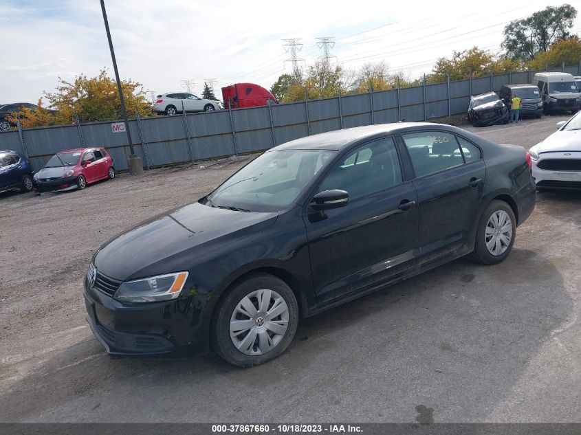 2014 VOLKSWAGEN JETTA SEDAN SE - 3VWD17AJ6EM261858