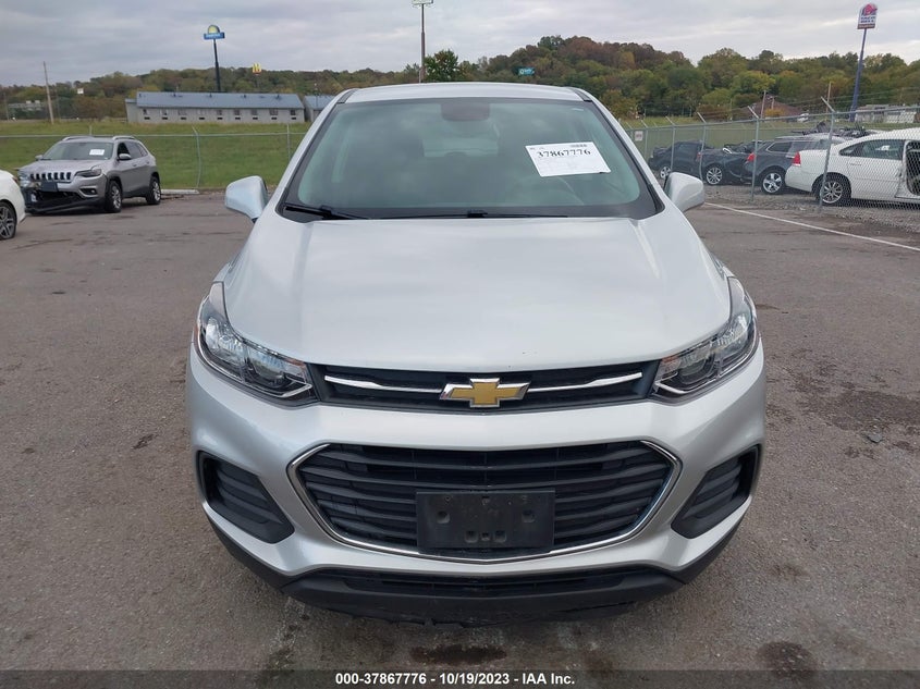 VIN KL7CJKSB9MB302057 2021 CHEVROLET TRAX LS