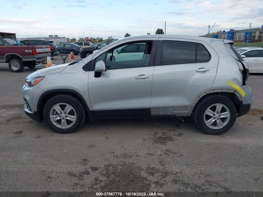VIN KL7CJKSB9MB302057 2021 CHEVROLET TRAX LS