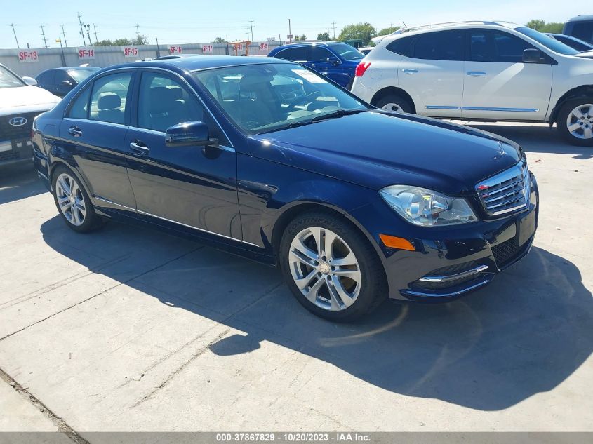 2014 MERCEDES-BENZ C 300 SPORT 4MATIC/LUXURY 4MATIC - WDDGF8AB0ER309391