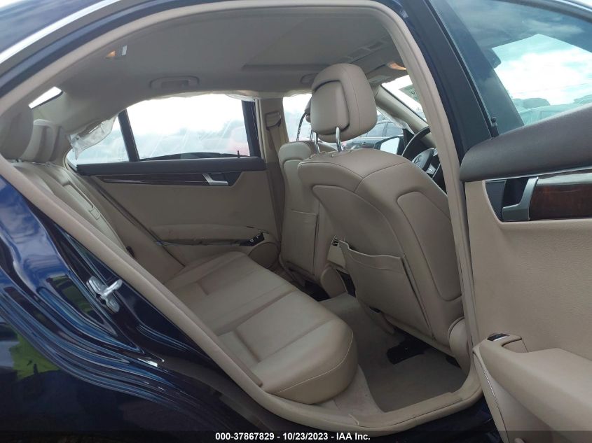 2014 MERCEDES-BENZ C 300 SPORT 4MATIC/LUXURY 4MATIC - WDDGF8AB0ER309391