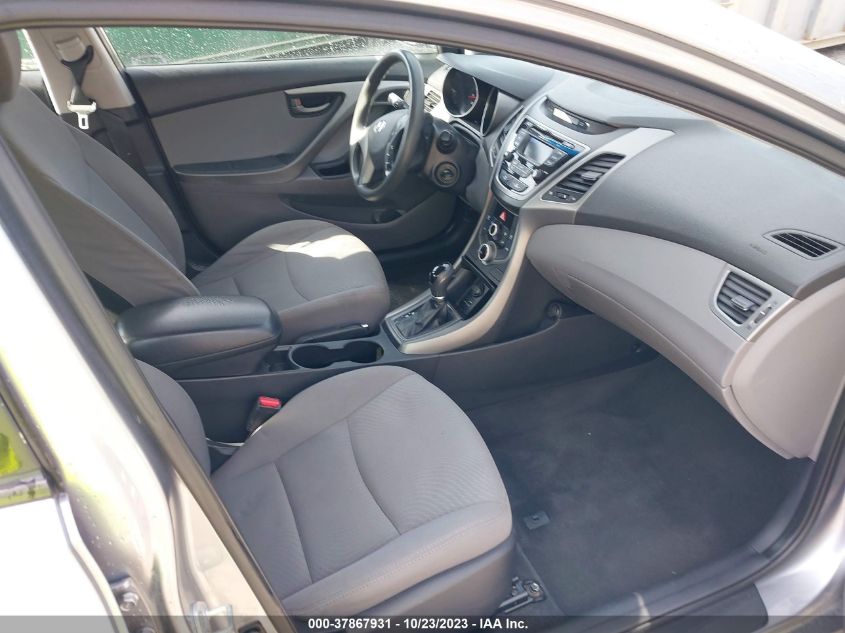 2015 HYUNDAI ELANTRA SE - 5NPDH4AE5FH580840