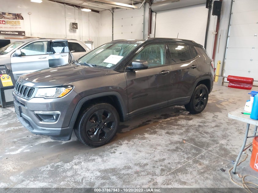 VIN 3C4NJDBB4KT599001 2019 JEEP COMPASS LATITUDE