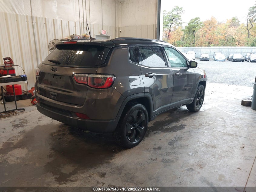 VIN 3C4NJDBB4KT599001 2019 JEEP COMPASS LATITUDE