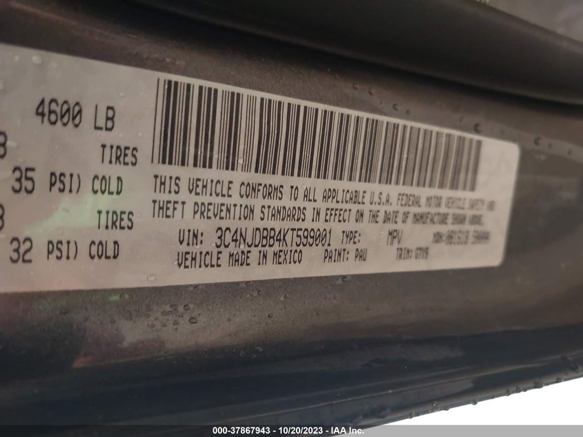 VIN 3C4NJDBB4KT599001 2019 JEEP COMPASS LATITUDE
