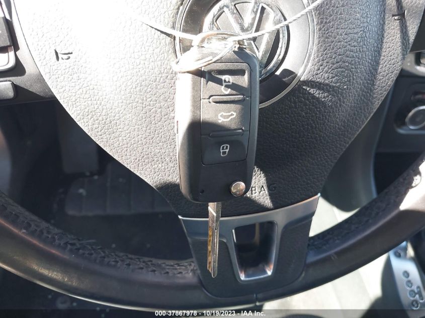 2014 VOLKSWAGEN GOLF W/CONV & SUNROOF - WVWDB7AJ8EW001123