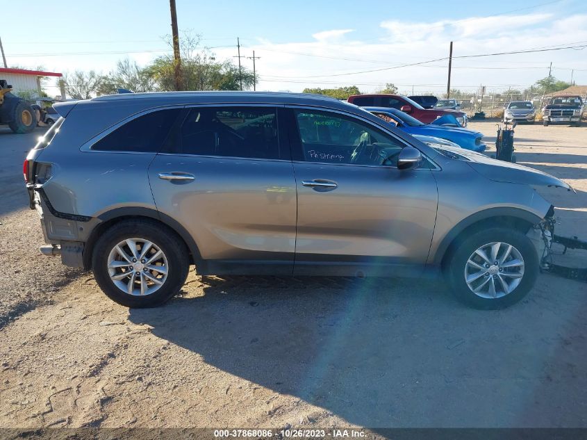 2018 KIA SORENTO LX - 5XYPG4A39JG401052