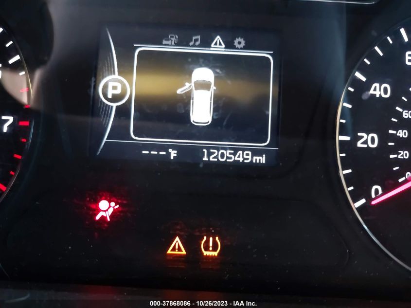 2018 KIA SORENTO LX - 5XYPG4A39JG401052
