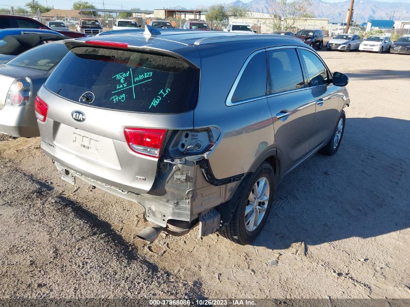 2018 KIA SORENTO LX - 5XYPG4A39JG401052