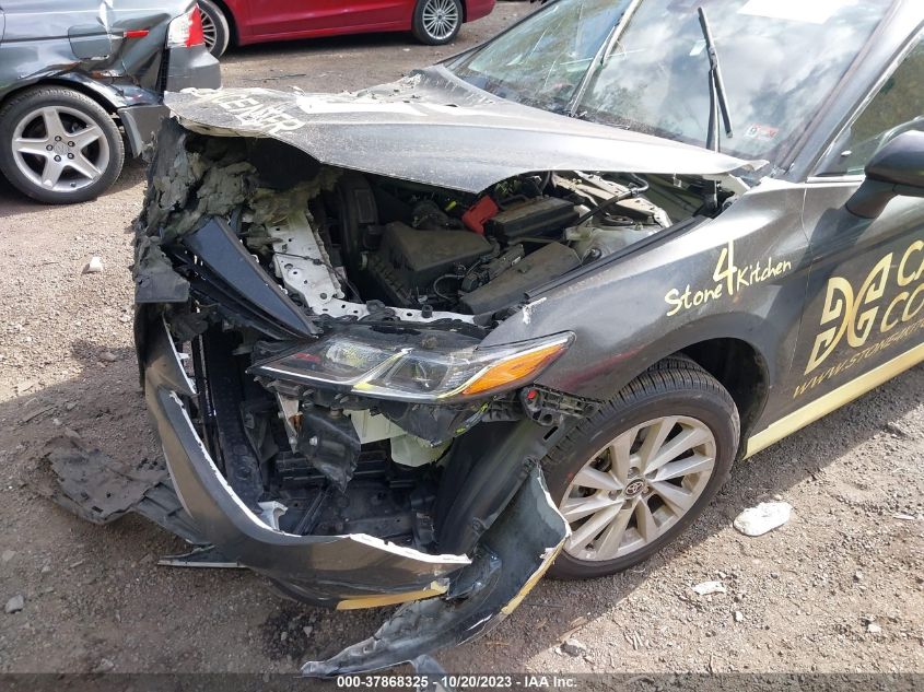2021 TOYOTA CAMRY LE - 4T1C11AK3MU613885