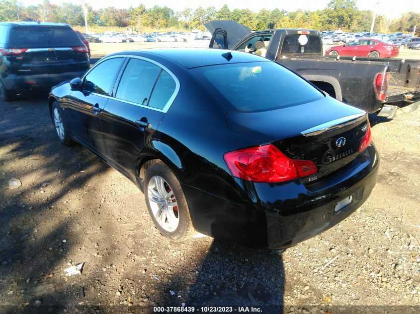 2015 INFINITI Q40 JN1CV6ARXFM522850