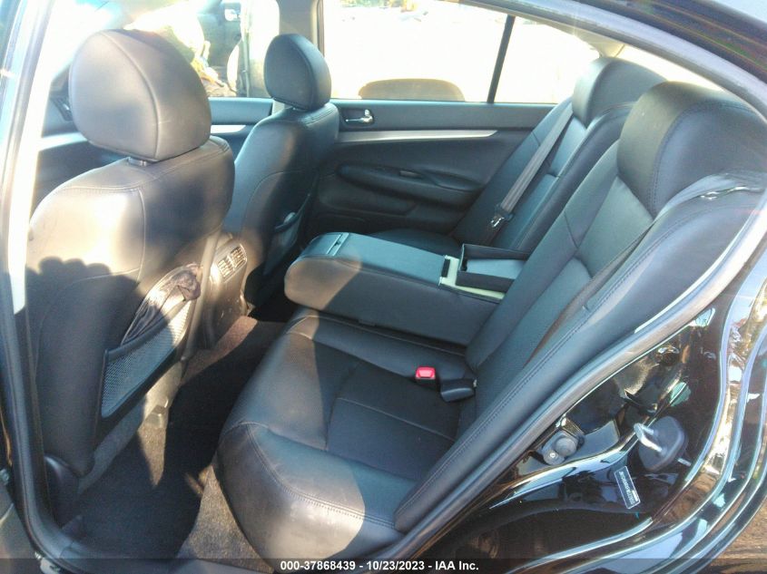 2015 INFINITI Q40 JN1CV6ARXFM522850