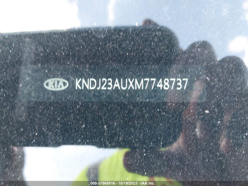 2021 KIA SOUL S - KNDJ23AUXM7748737