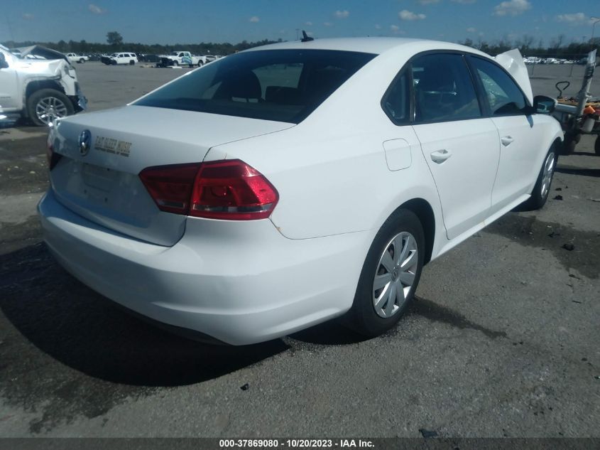 2013 VOLKSWAGEN PASSAT S - 1VWAP7A37DC073658