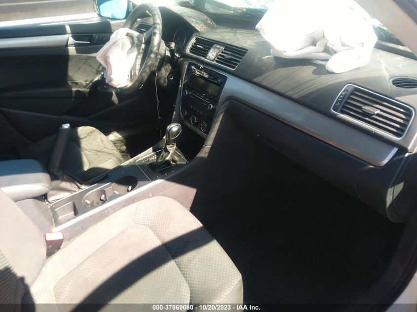 2013 VOLKSWAGEN PASSAT S - 1VWAP7A37DC073658