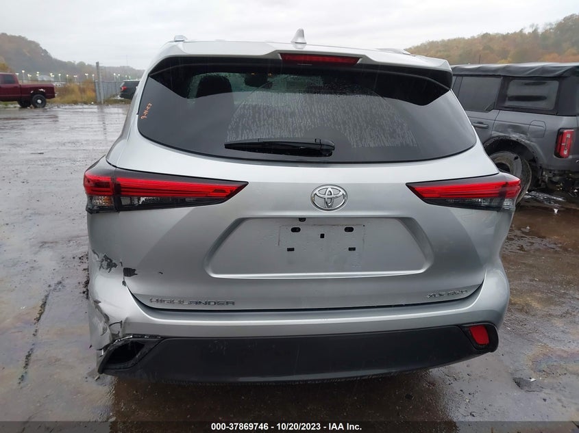 VIN 5TDGZRBHXMS534444 2021 TOYOTA HIGHLANDER XLE