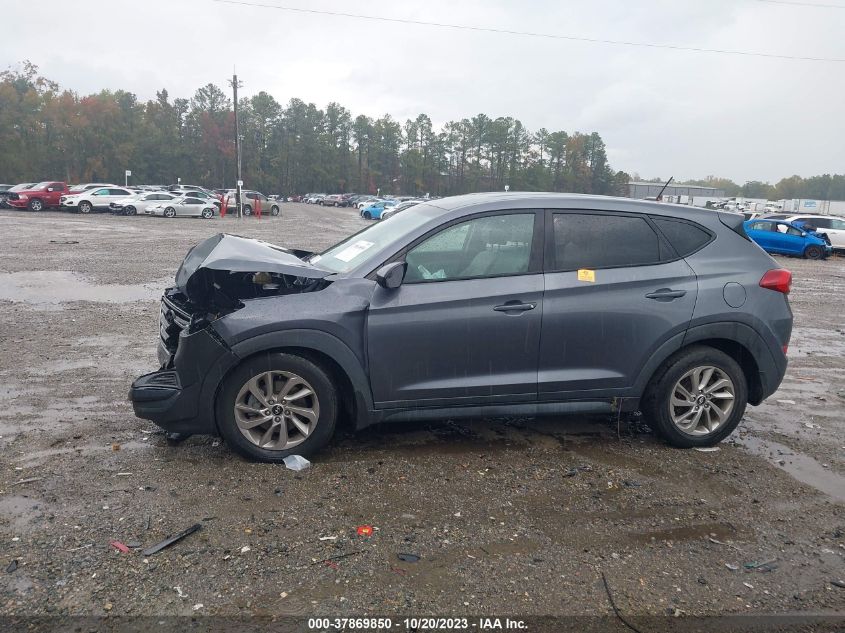 2017 HYUNDAI TUCSON SE - KM8J23A49HU254565