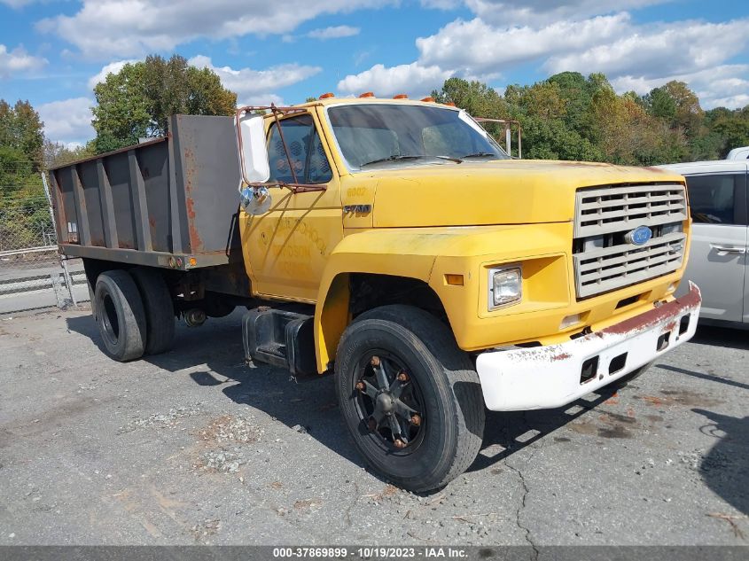 1FDWK74N4HVA31748 FORD F7000 Photo 1